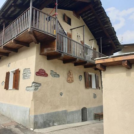 サンペイレ Antica Casa Occitana Bed & Breakfast エクステリア 写真