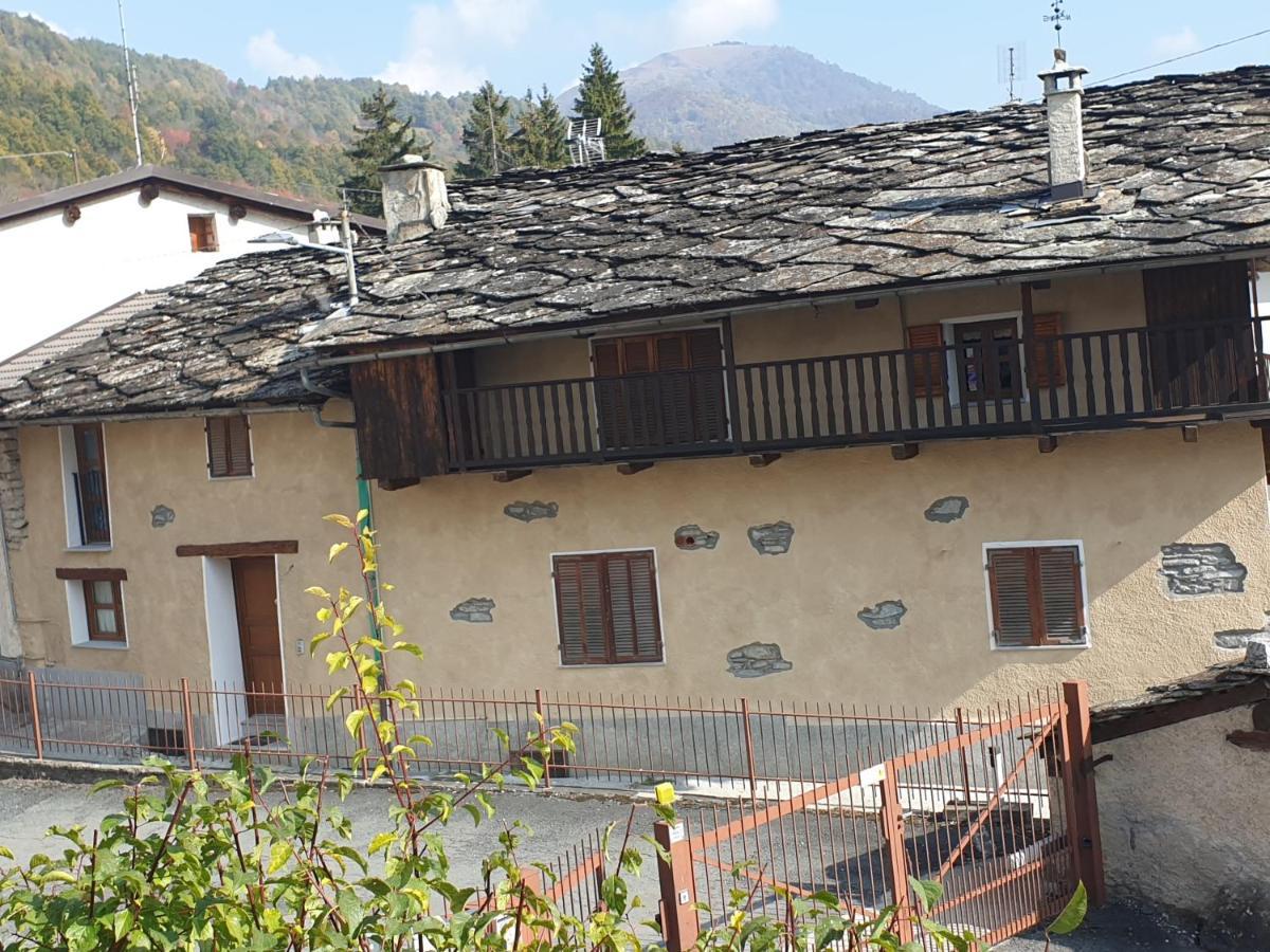 サンペイレ Antica Casa Occitana Bed & Breakfast エクステリア 写真