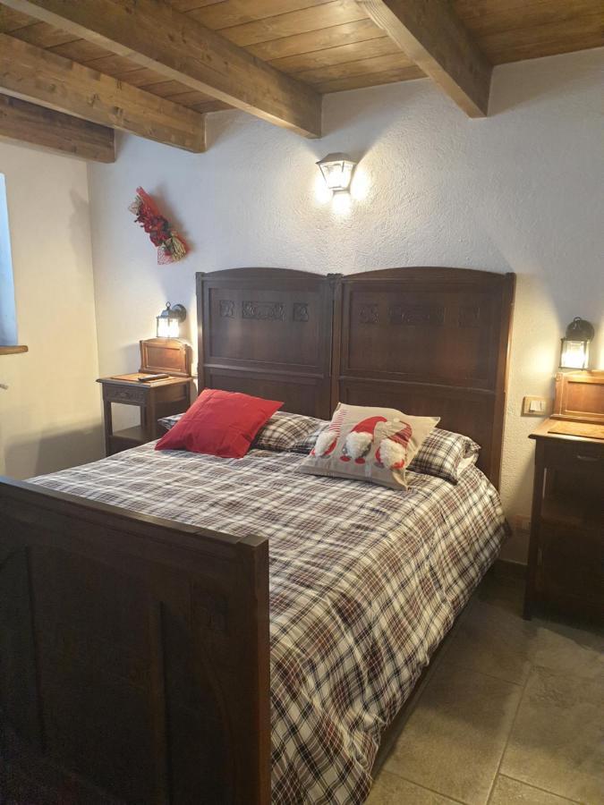 サンペイレ Antica Casa Occitana Bed & Breakfast エクステリア 写真
