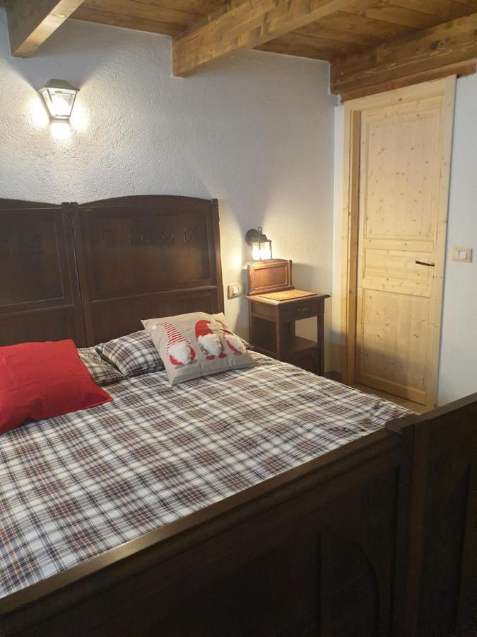 サンペイレ Antica Casa Occitana Bed & Breakfast エクステリア 写真