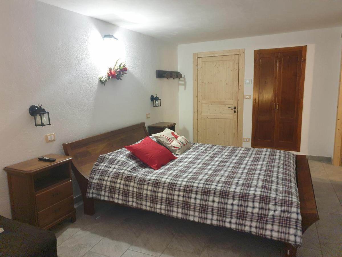 サンペイレ Antica Casa Occitana Bed & Breakfast エクステリア 写真