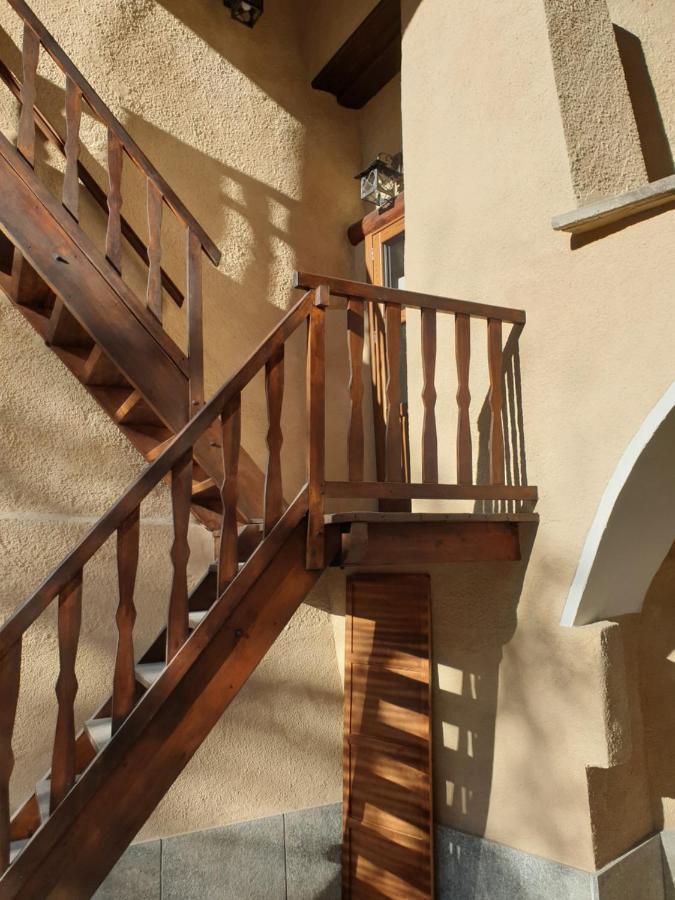 サンペイレ Antica Casa Occitana Bed & Breakfast エクステリア 写真