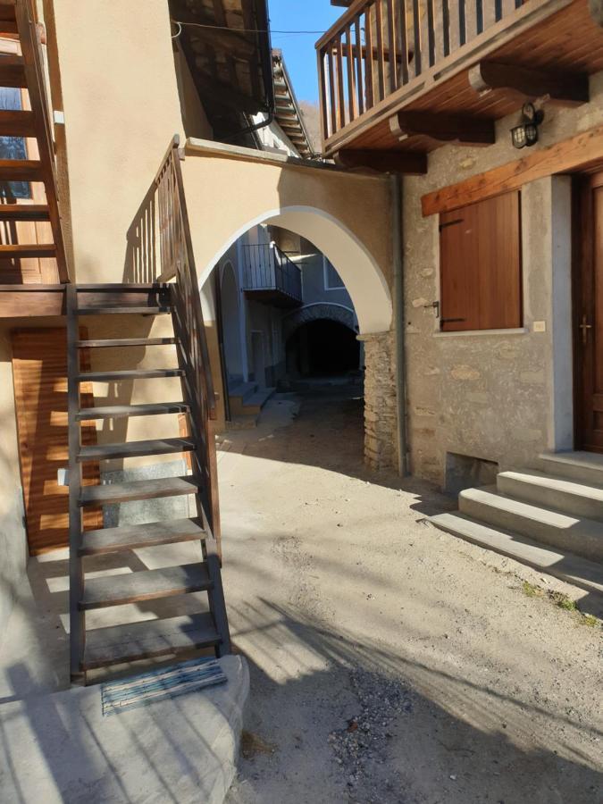 サンペイレ Antica Casa Occitana Bed & Breakfast エクステリア 写真