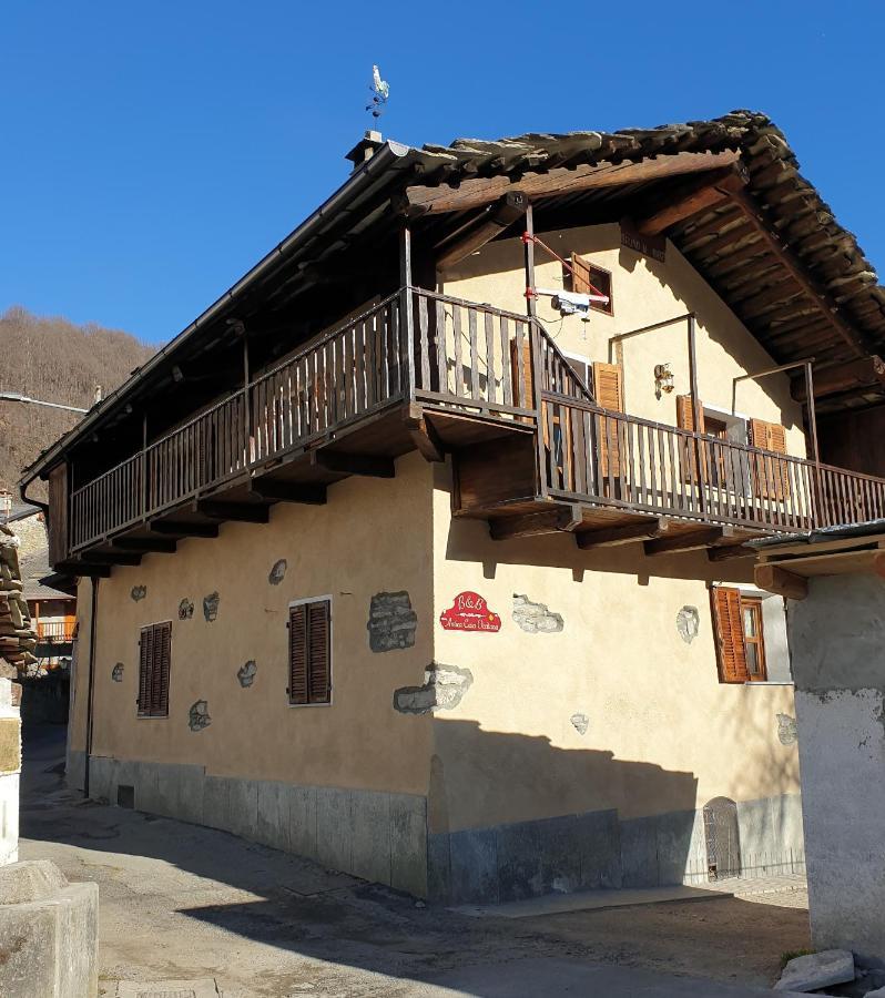 サンペイレ Antica Casa Occitana Bed & Breakfast エクステリア 写真