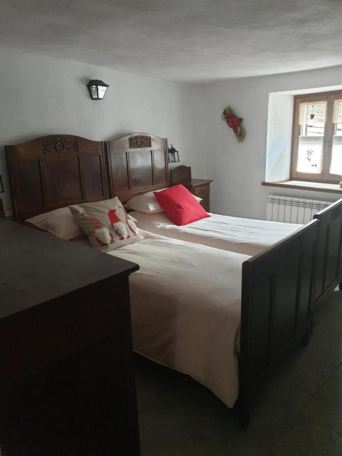 サンペイレ Antica Casa Occitana Bed & Breakfast エクステリア 写真