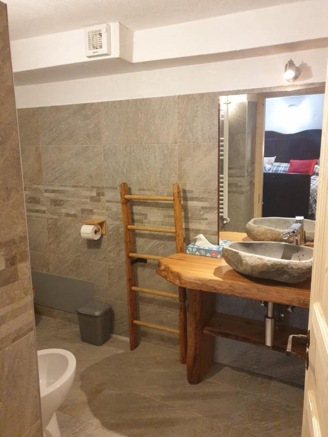 サンペイレ Antica Casa Occitana Bed & Breakfast エクステリア 写真