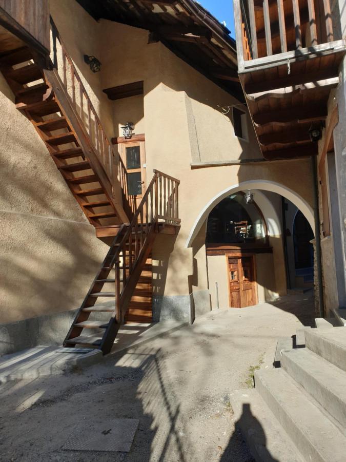 サンペイレ Antica Casa Occitana Bed & Breakfast エクステリア 写真