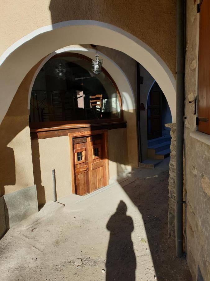 サンペイレ Antica Casa Occitana Bed & Breakfast エクステリア 写真